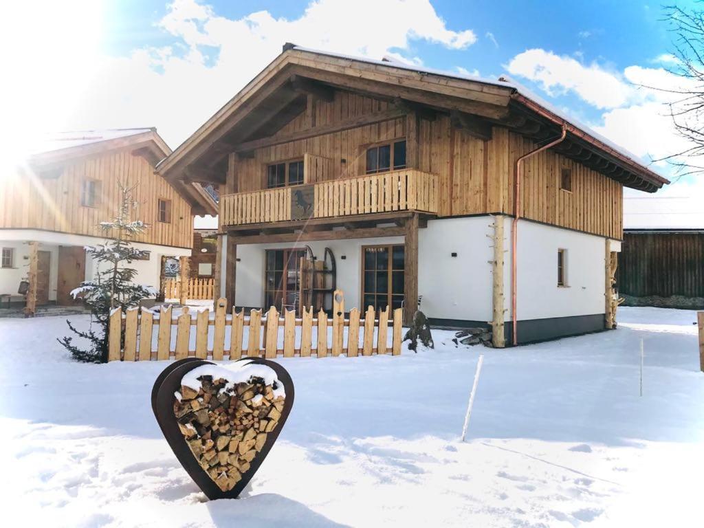 Sieglhub Chalets - Appartements - Hotel ฟลาคเฮา ภายนอก รูปภาพ