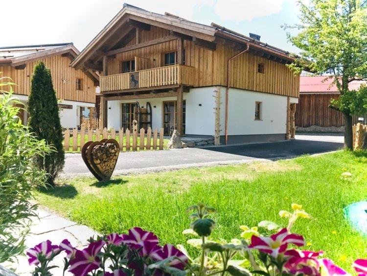 Sieglhub Chalets - Appartements - Hotel ฟลาคเฮา ภายนอก รูปภาพ