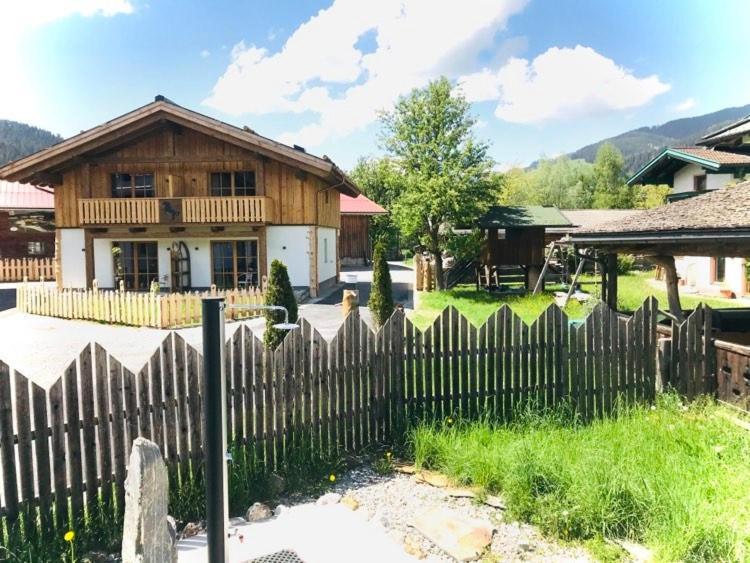 Sieglhub Chalets - Appartements - Hotel ฟลาคเฮา ภายนอก รูปภาพ